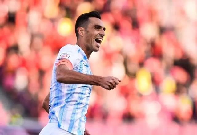 与清晰的培 与清晰的培